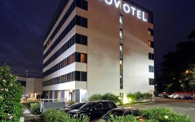Novotel Sydney West HQ Hotel