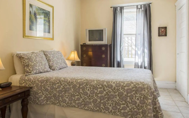 Chipman Hill Suites on Mecklenburg