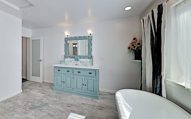 262sbern 4 Bedroom Home