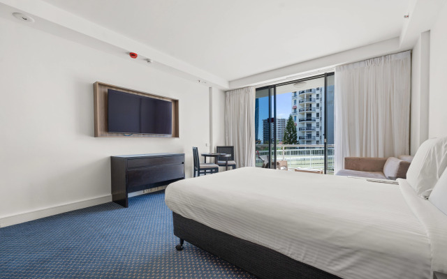 Crowne Plaza Surfers Paradise by IHG