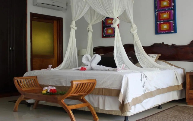 La Digue Self Catering