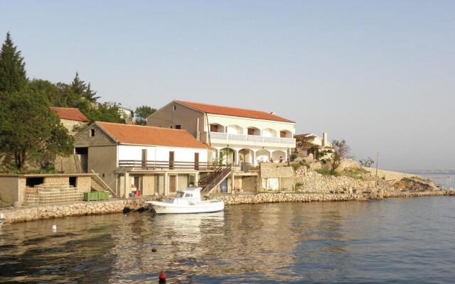 Taša - 5 m From sea - SA2