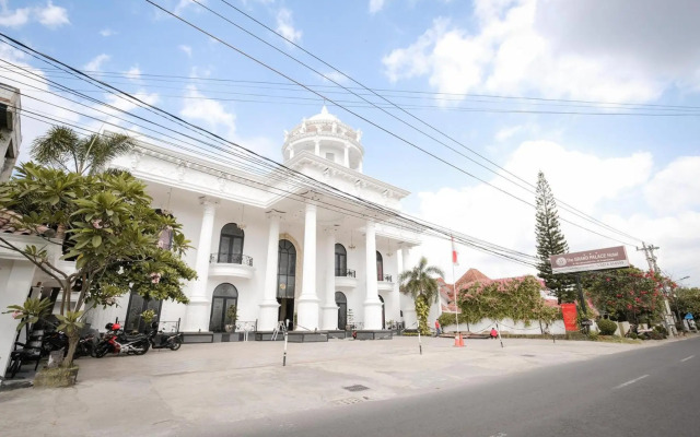 The GRAND PALACE Hotel - YOGYAKARTA