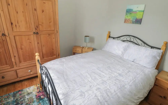 7 Aikenhead Terrace