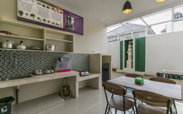 Dhanesvara Holistic Villa
