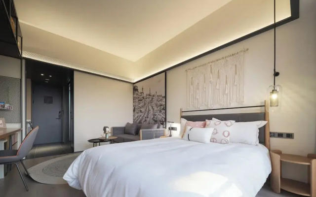 Shanghai T Plus Hotel Residence
