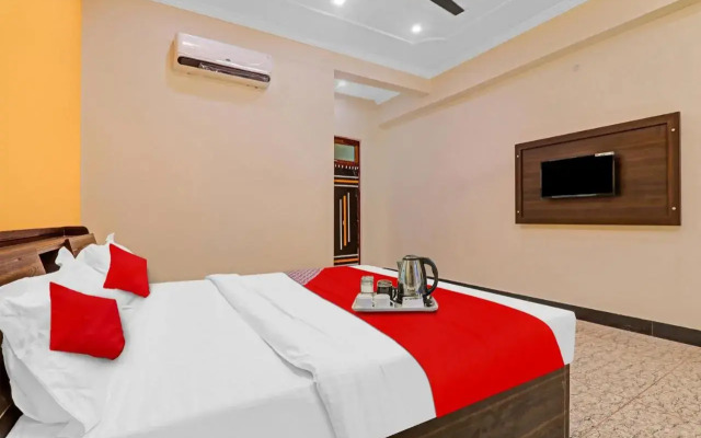 Oyo Flagship 70327 Hotel Manu Grand