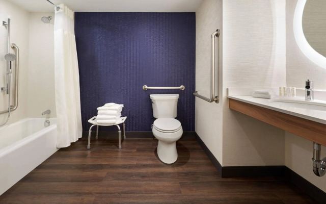 Fairfield by Marriott Niagara Falls, Canada