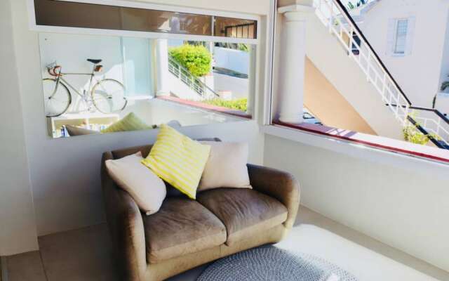 Two Bedroom Apartment in Oranjezicht