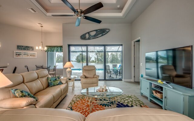 Villa Lake Kennedy - Roelens Vacations