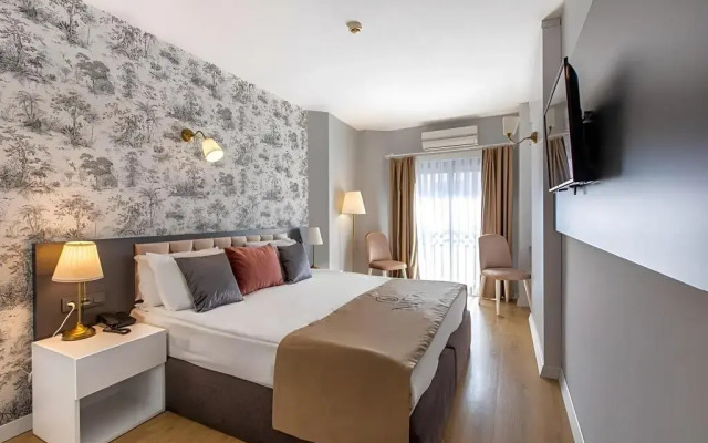 Lara Atalla Hotel