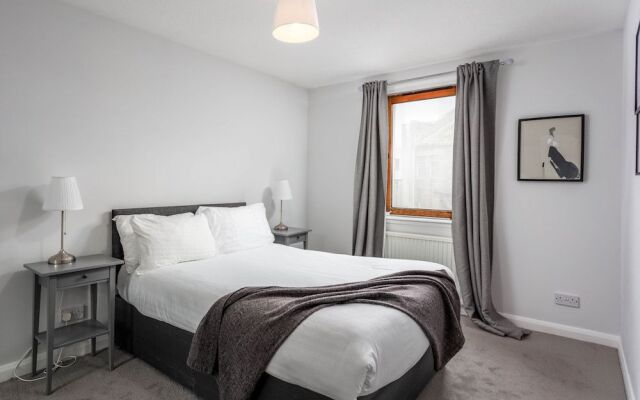 Prestwick Central - Donnini Apartment