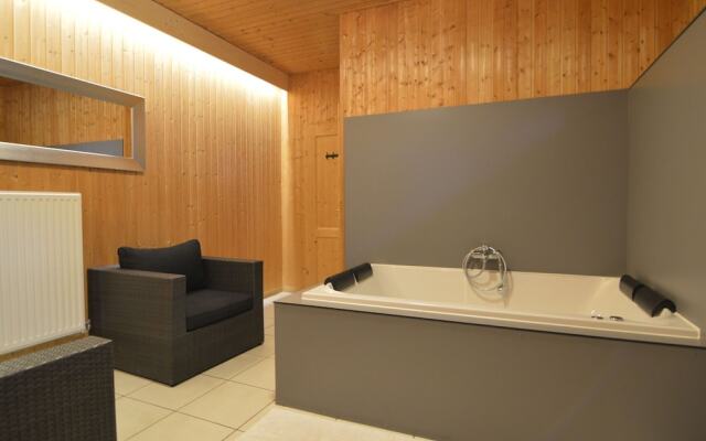 Luxurious Holiday Home in Elsenborn With Sauna