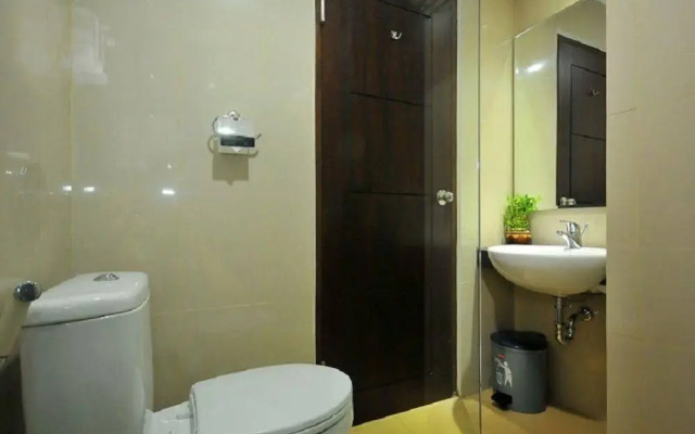 Pratama Hotel and Convention