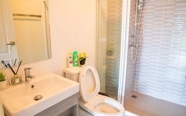 Apartment 450m from BTS with Sky Pool - bkbloft7