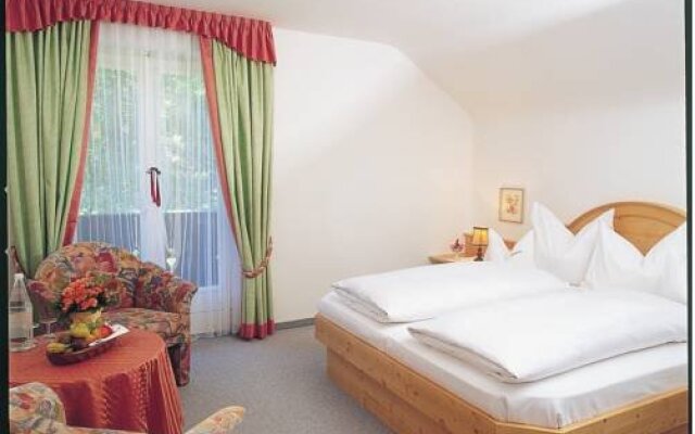 Hotel-Pension Marmotta