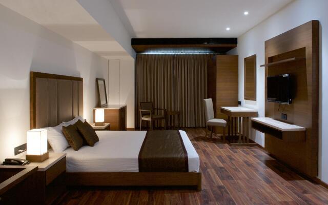 Five Petals Hotel & Banquets