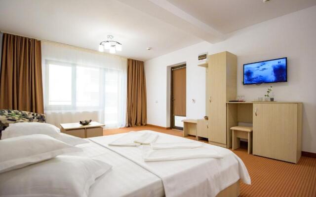 SaloS Beach Resort
