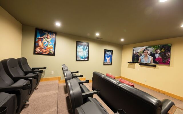 Splash Mountain Lodge