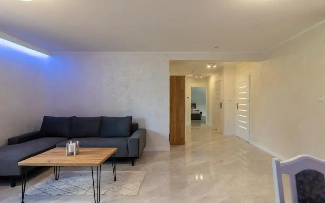 Apartamenty Max House