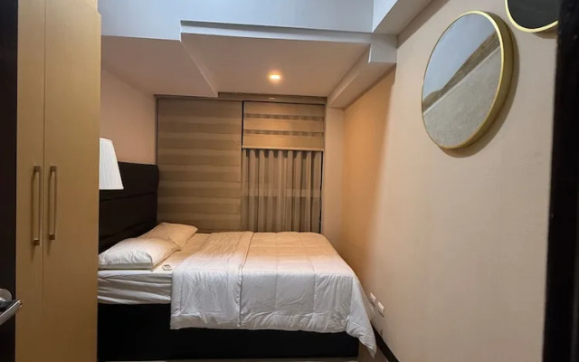 Room-3 Bedroom Executive Suite Room wit