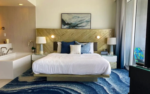 OneLuxStay at W Residences