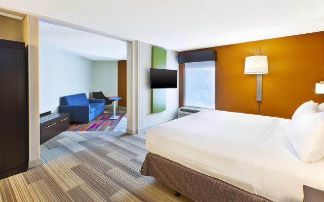 Holiday Inn Express Hotel & Suites Chicago-Midway Airport, an IHG Hotel