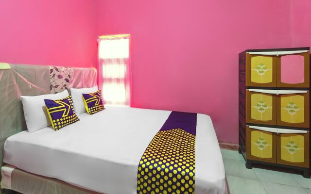 OYO Life 93405 Montong Are Residence