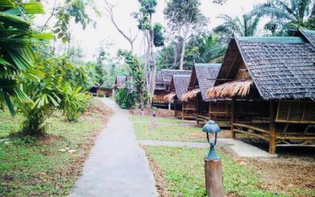 Baan Jing Jai Homestay Resort