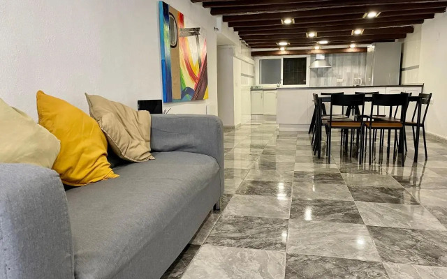 Espacioso piso con entrada independiente en Part Alta de Tarragona!