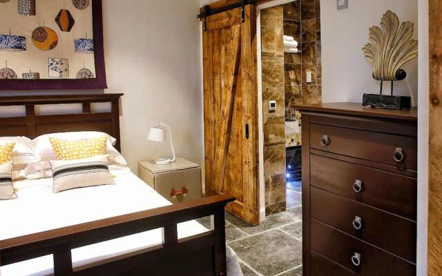 The Coach House at Gileston Manor