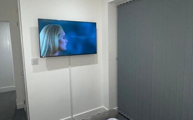 Immaculate 2-bed Apartment in London
