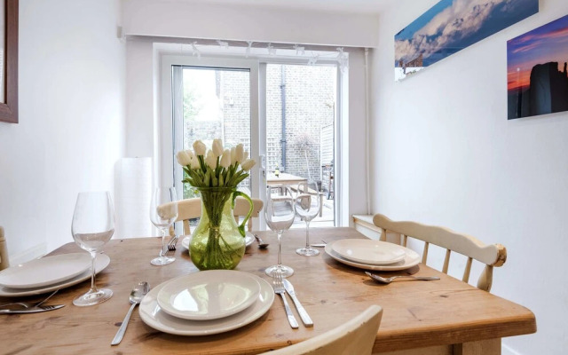 The Charming Golborne Escape- KBT