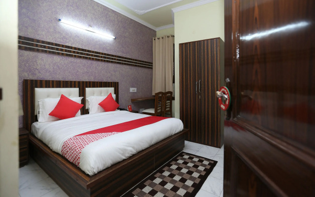 Oyo 16761 Rk Regency