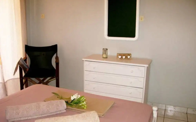 Kalamata s Handmade Apartment