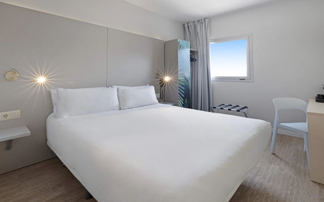 B&B Hotel Girona 2