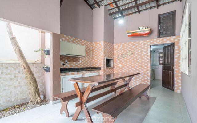 Casa com piscina e churrasqueira Penha SC AFF136