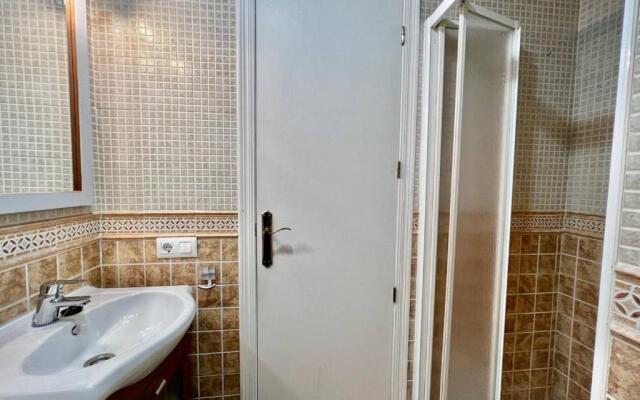 Riscal 6 by United Renters