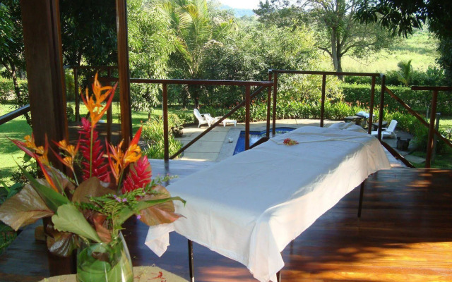 Surf Synergy All-Inclusive Surf Retreat