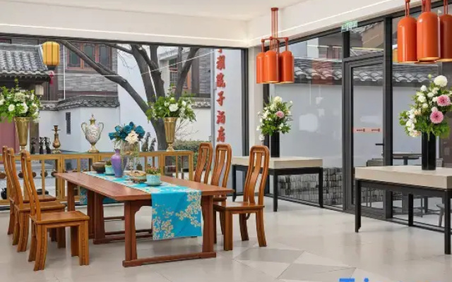 Kaifeng Millennium City Park Longting Lake Courtyard Hotel