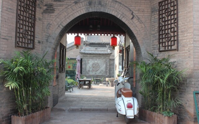 City Wall Old House.Ji Residence