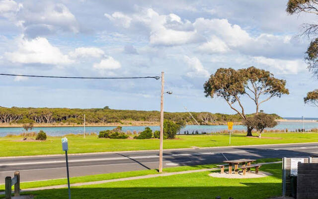 Anglesea River Apartments Apartment 22