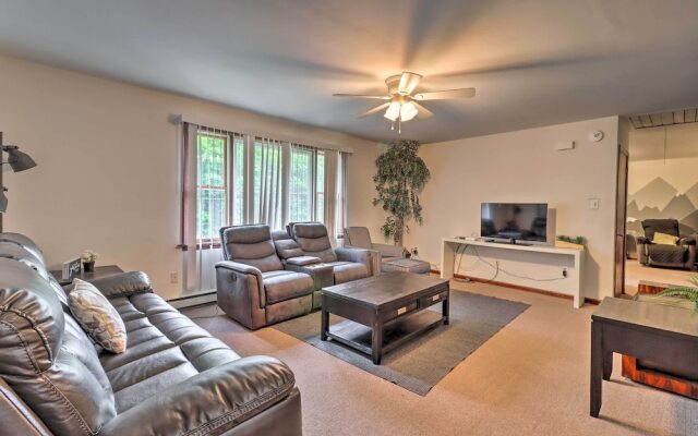 Spacious Tobyhanna Family Home: Pool/beach Access!