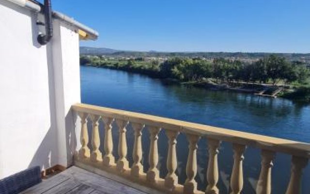 River Ebro Apartments