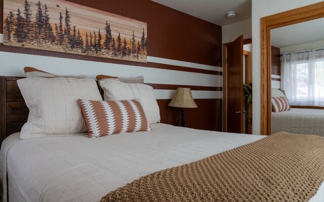 Alpenglow One Bedroom One Bath A18