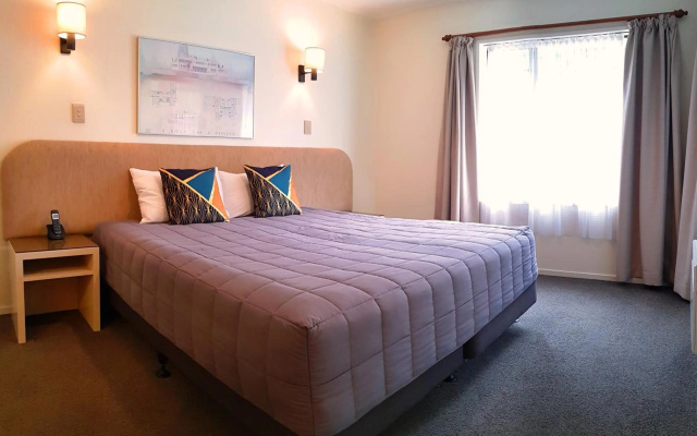 St James Apartments – Guest Rooms – Queenstown