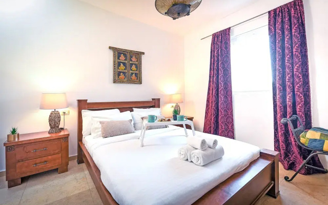 Deluxe 2BD Jaffa Dreams W Pool & Parking