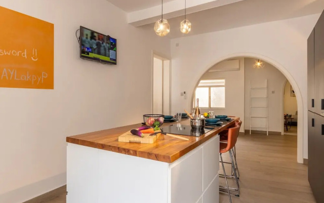 Magnificent Sea View Penthouse Cospicua