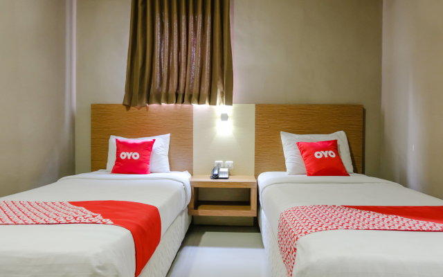 Townhouse OAK Series Style Hotel Jember