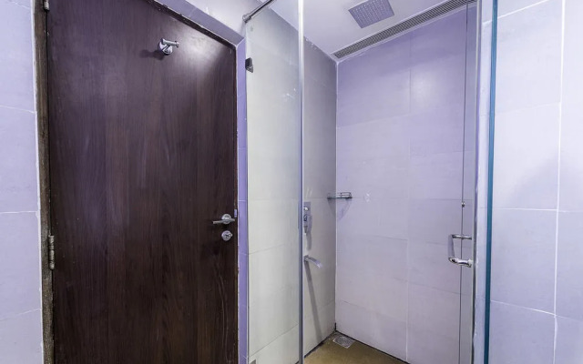Kubeera Palace by OYO Rooms